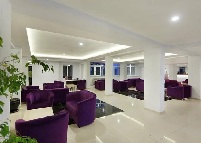 Larissa Beach Club Сіде